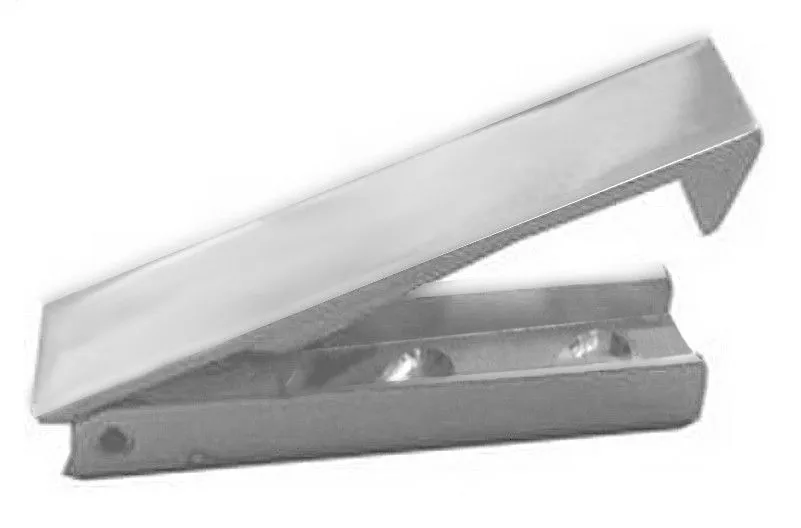 Baggage Door Catch, Chrome